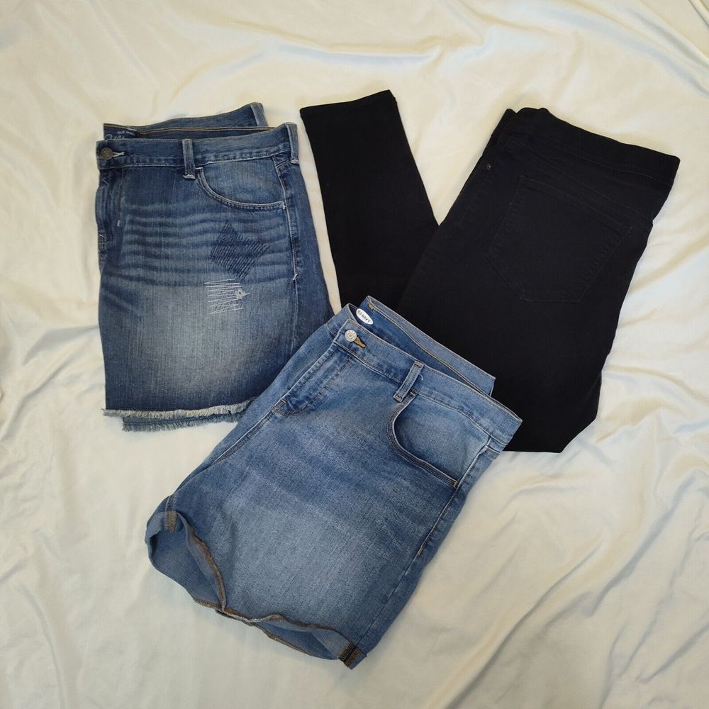 Lot‎ of 3 Old Navy Denim Black Pants, Shorts, and Skirt Women's Size 18